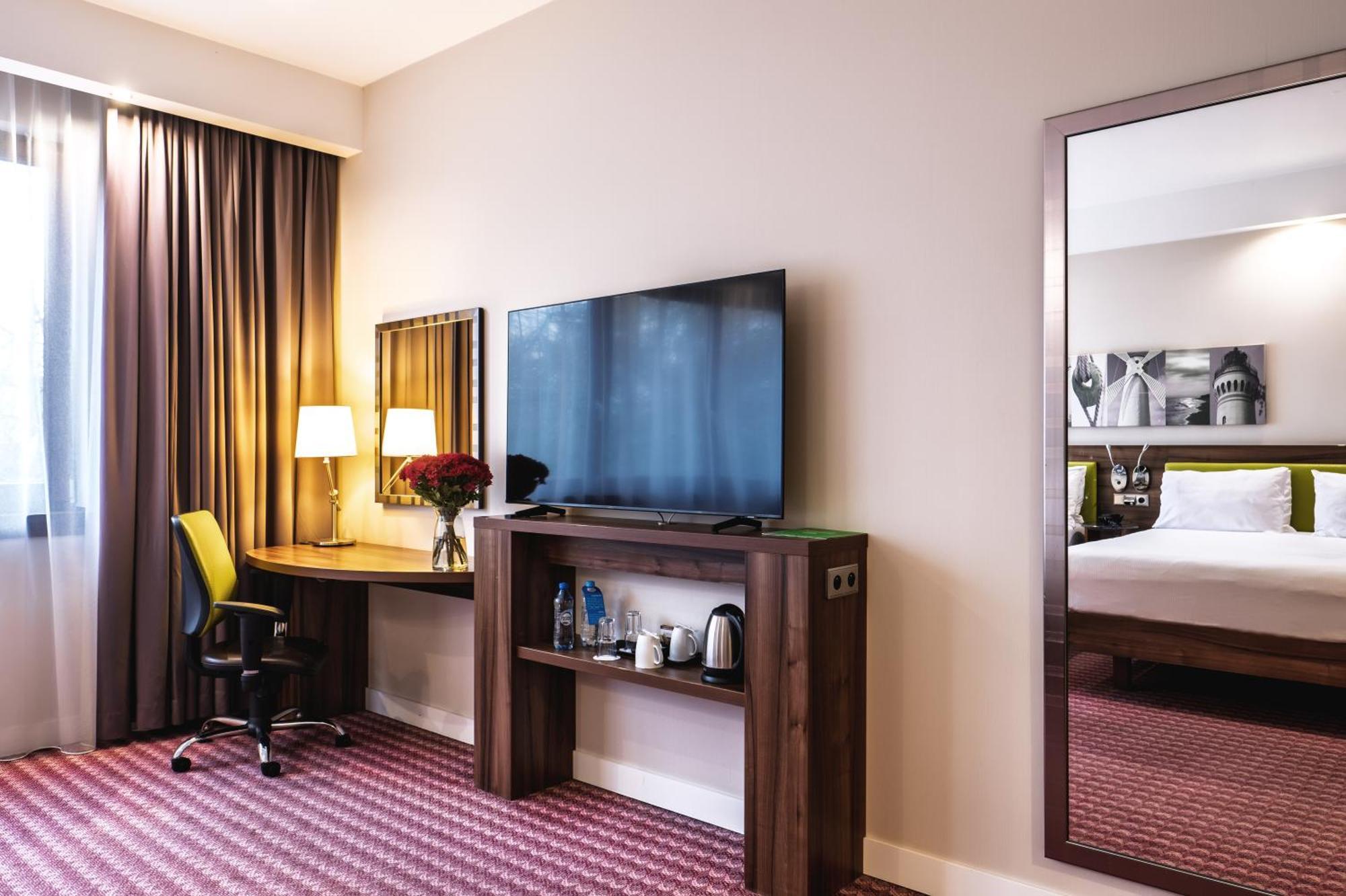 Hampton By Hilton Hotel 3*