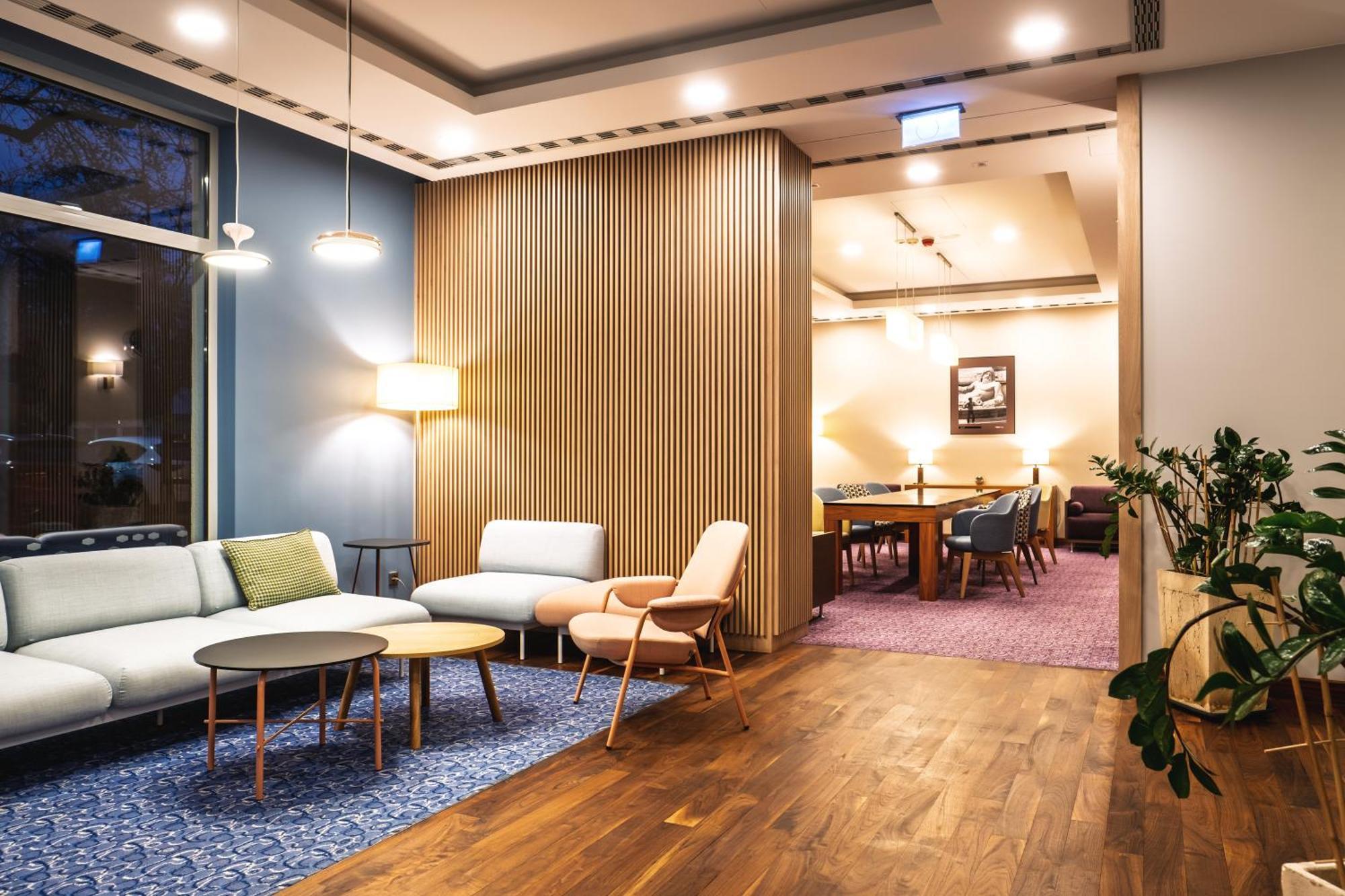 Hampton By Hilton 3*